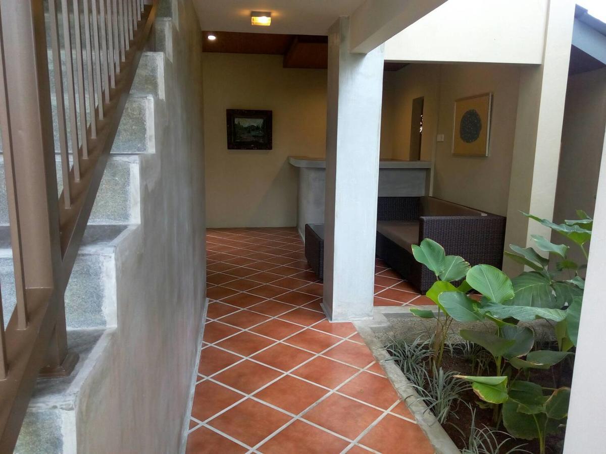 Arnaya Homestay Кута Экстерьер фото